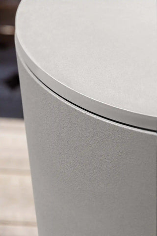 kona chill side table